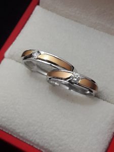 Cincin Tunangan Rosegold