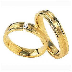 Cincin tunangan perak lapis emas